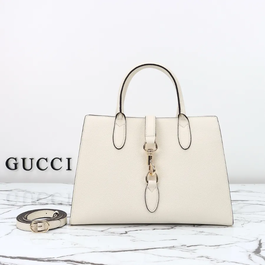GUCCI_구찌_인터로킹_토트백_데일리백_806205.JPG
