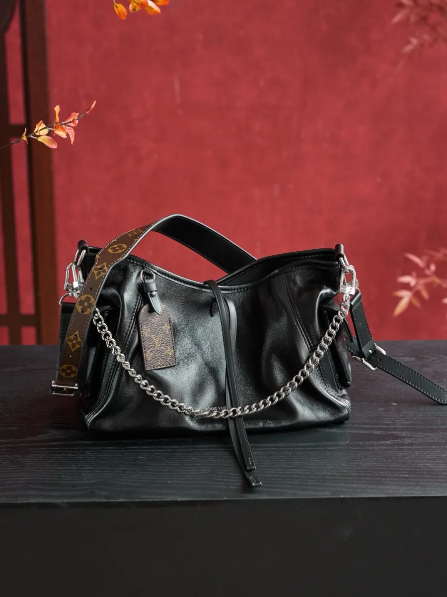 루비이통_CARRYALL_PM_데일리백_M24861.JPG