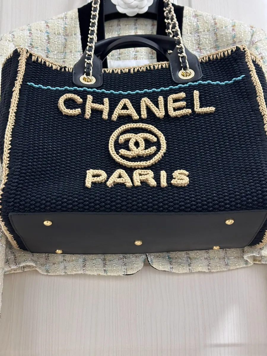 chanel_1602969_detail_07.jpg