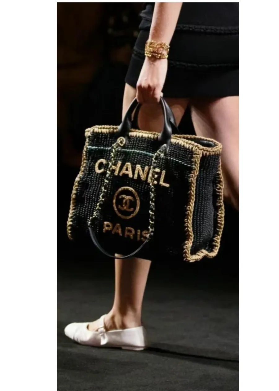 chanel_1602969_detail_01.jpg