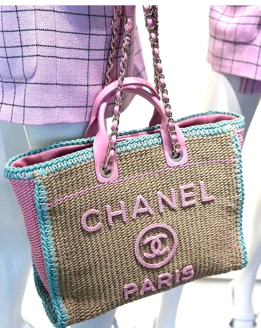 chanel_1602969_detail_03.jpg