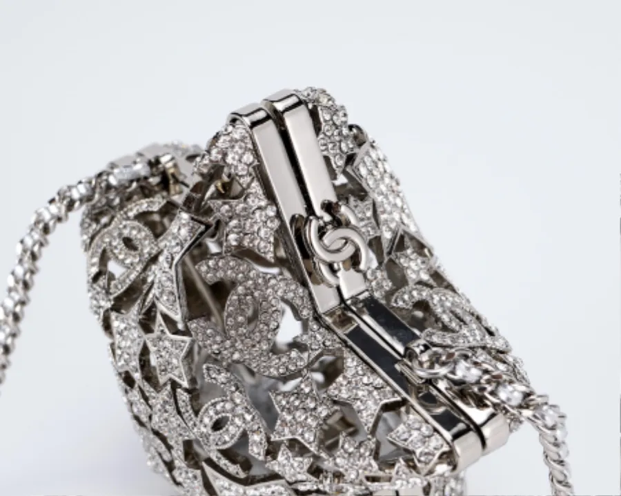 chanel_as5658_detail_02.jpg