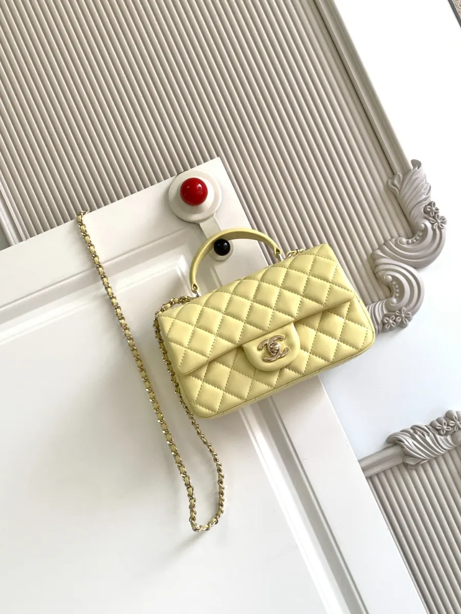 chanel_20bag_as2431_front.jpg