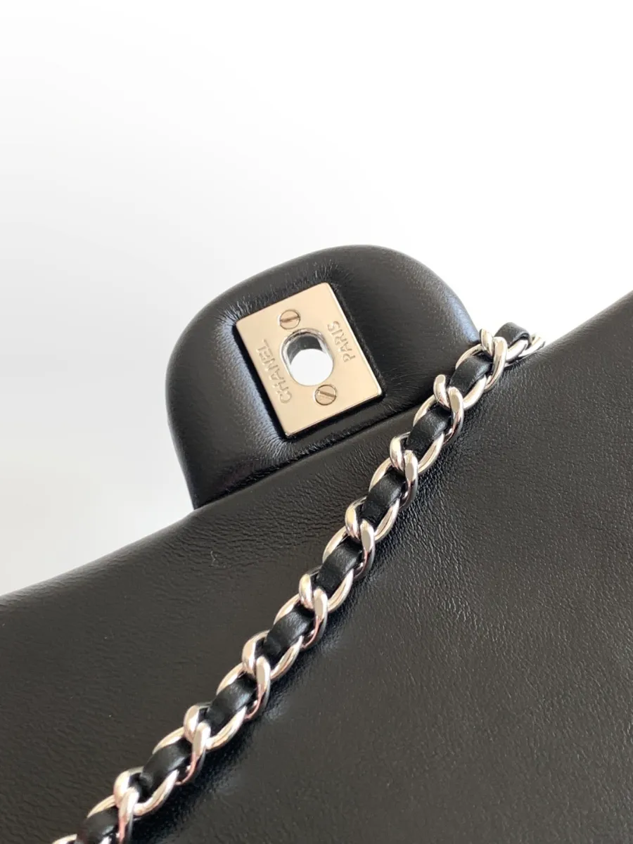 chanel_latest_mini_grained_lambskin_20bag_as2431_detail_02.jpg