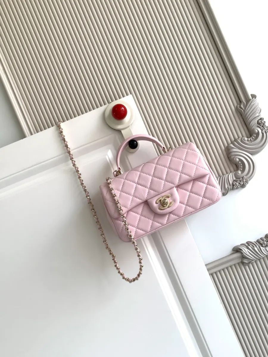 chanel_latest_mini_grained_lambskin_20bag_as2431_detail_01.jpg