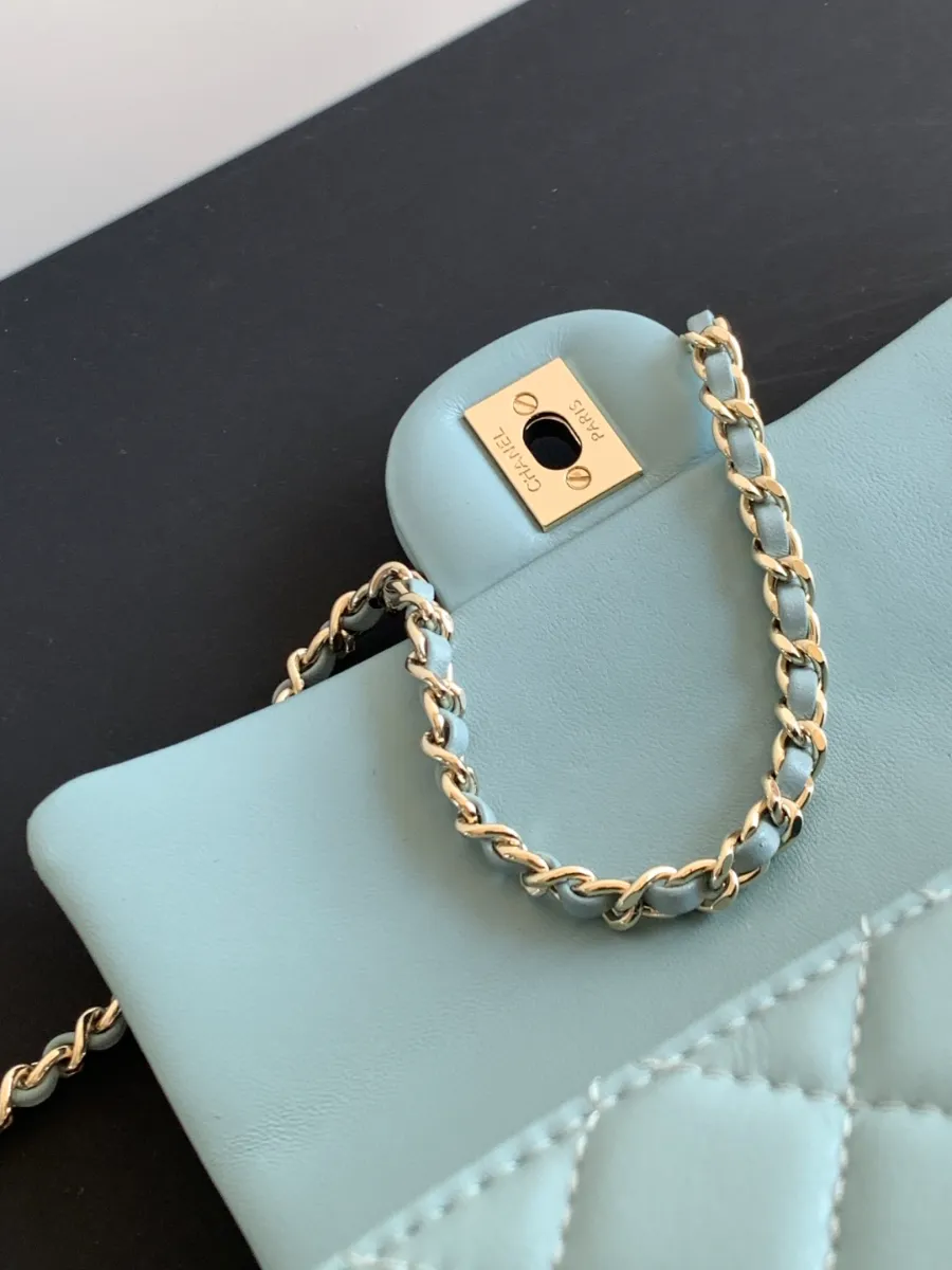 chanel_latest_mini_grained_lambskin_20bag_as2431_detail_03.jpg