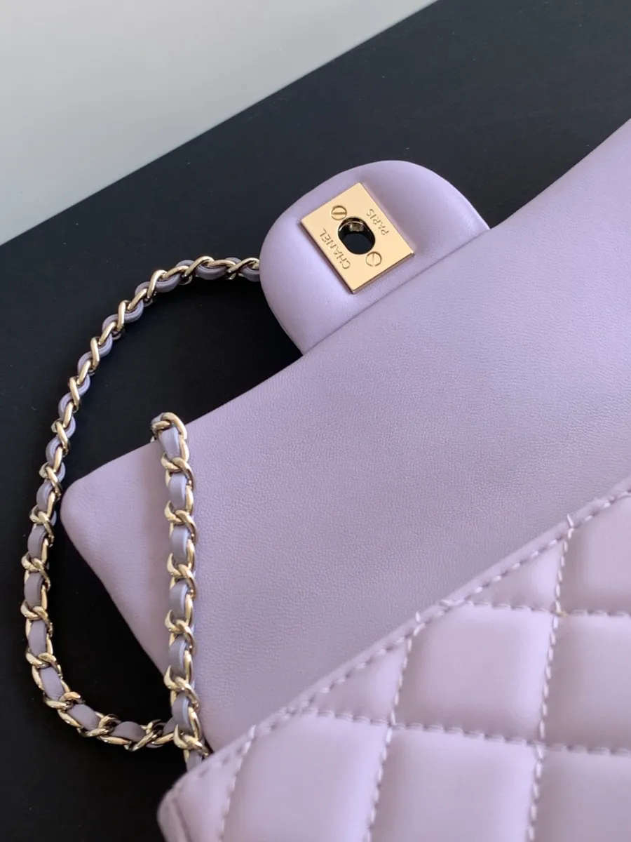 chanel_latest_mini_grained_lambskin_20bag_as2431_detail_03.jpg