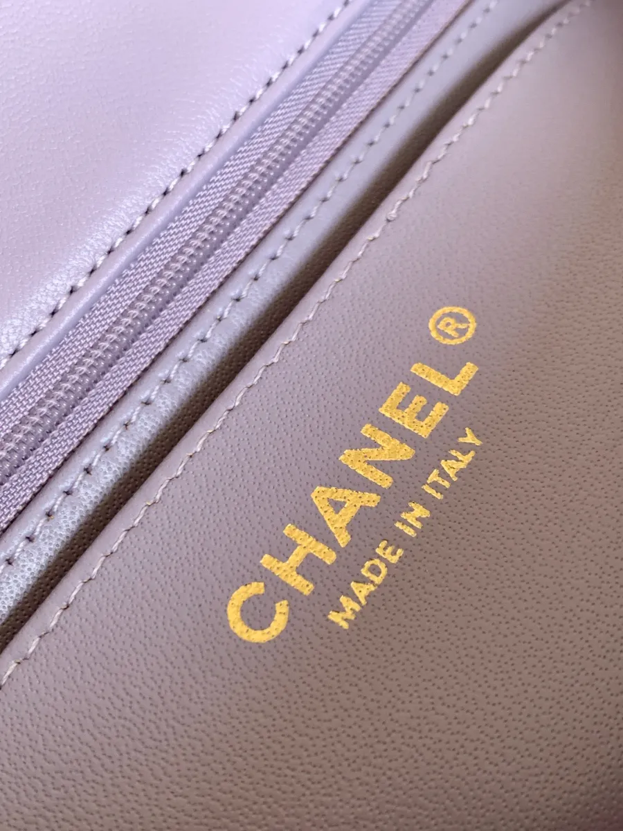 chanel_latest_mini_grained_lambskin_20bag_as2431_detail_04.jpg