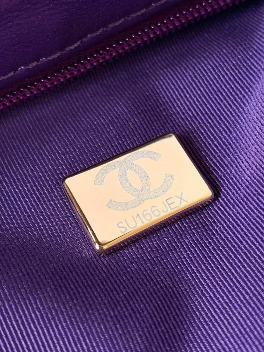 chanel_silkeubelbes_kellybag_as4416_detail_05.jpg