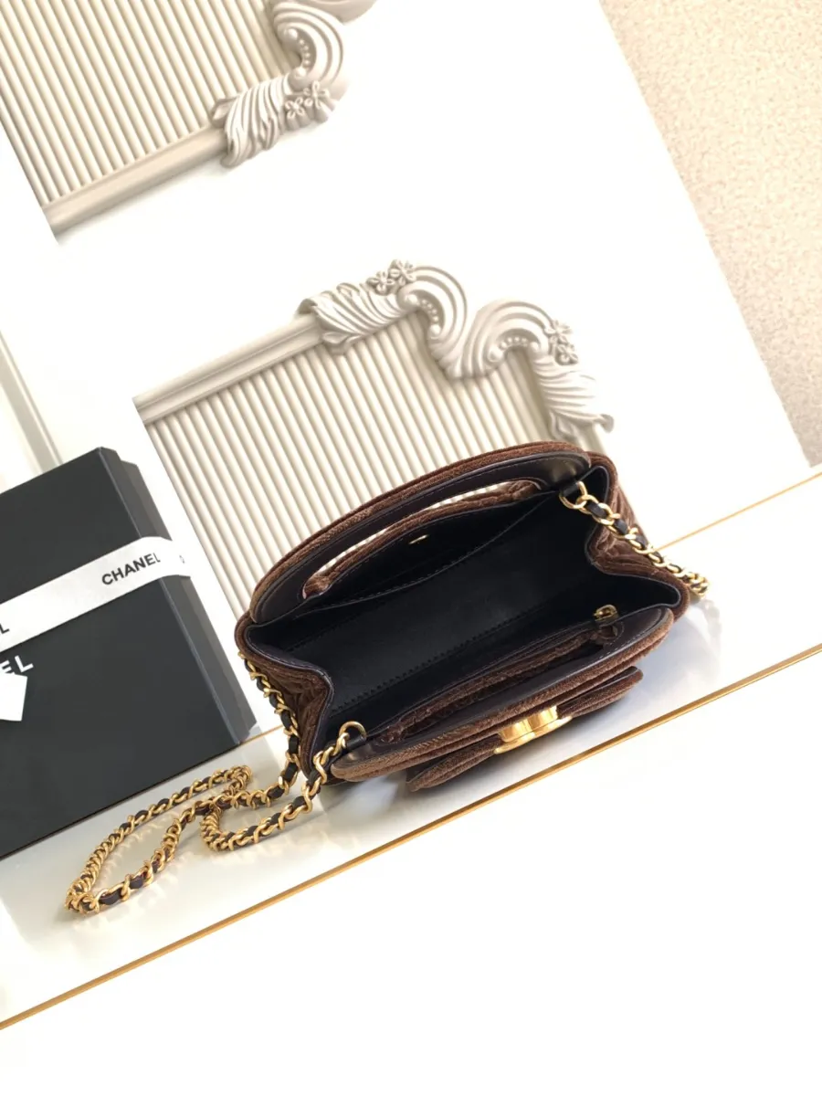 chanel_silkeubelbes_kellybag_as4416_inside.jpg