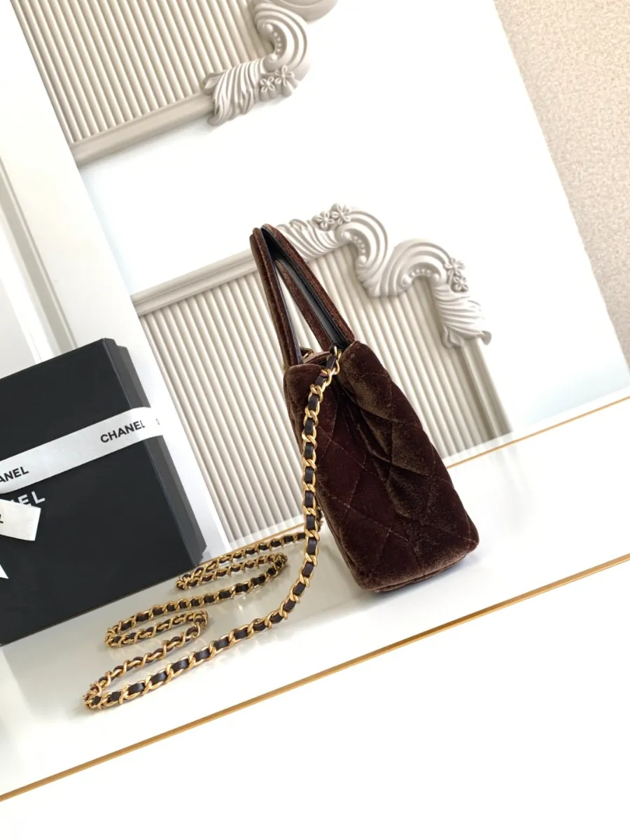 chanel_silkeubelbes_kellybag_as4416_side.jpg