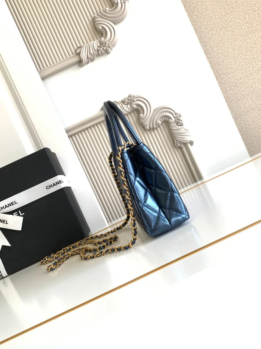 chanel_lambskin_kellybag_as4416_side.jpg