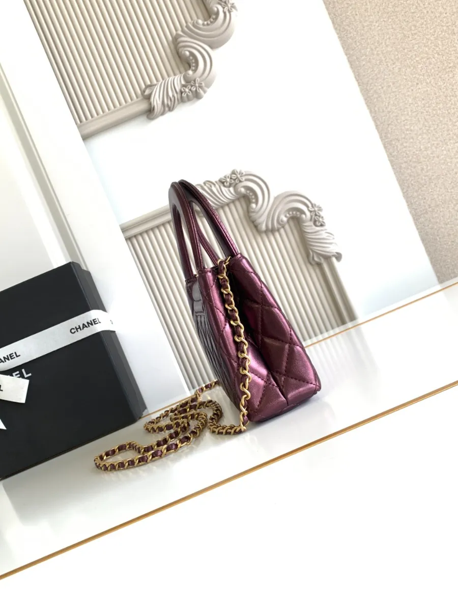 chanel_lambskin_kellybag_as4416_side.jpg
