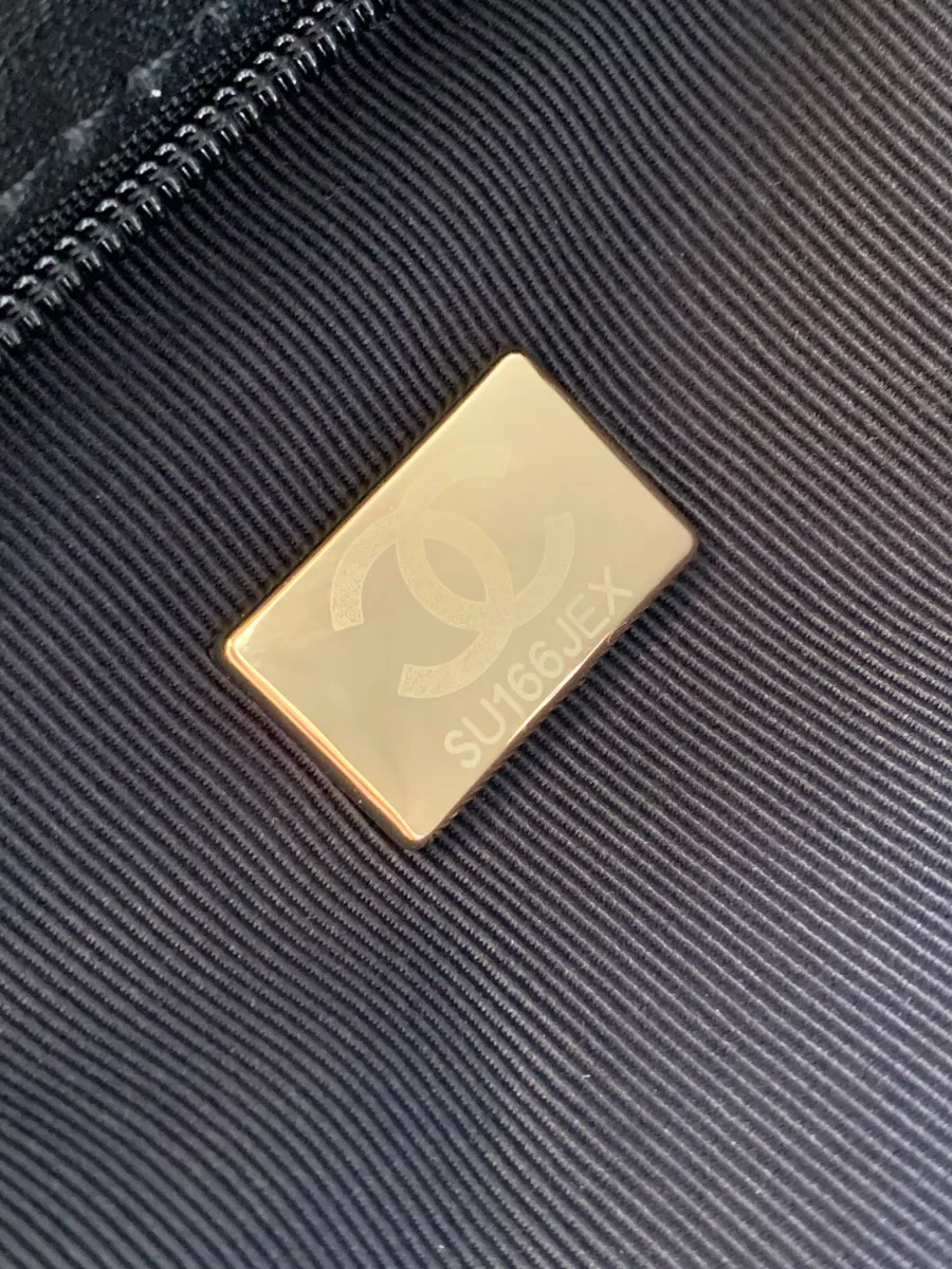 chanel_lambskin_kellybag_as4416_detail_05.jpg