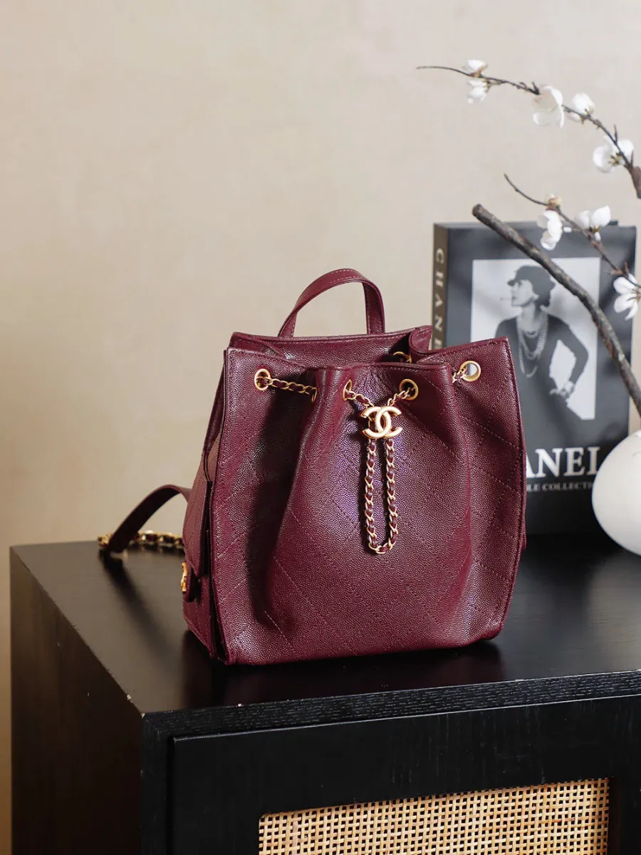 chanel_25b_double_shoulder-bag_backpack_as5600_front.jpg