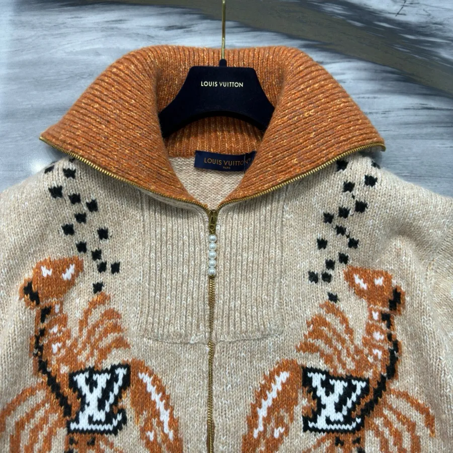 Louis Vuitton 루이비통 자수 니트 허리 집업 가디건 [가격문의상품입니다] 9