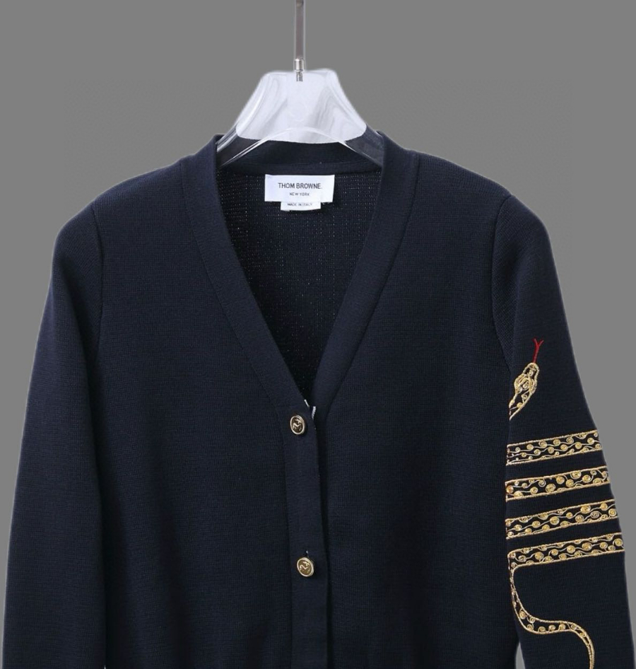 Thom Browne TB 여성 한정판 스네이크(뱀) 자수 순모 가디건 4