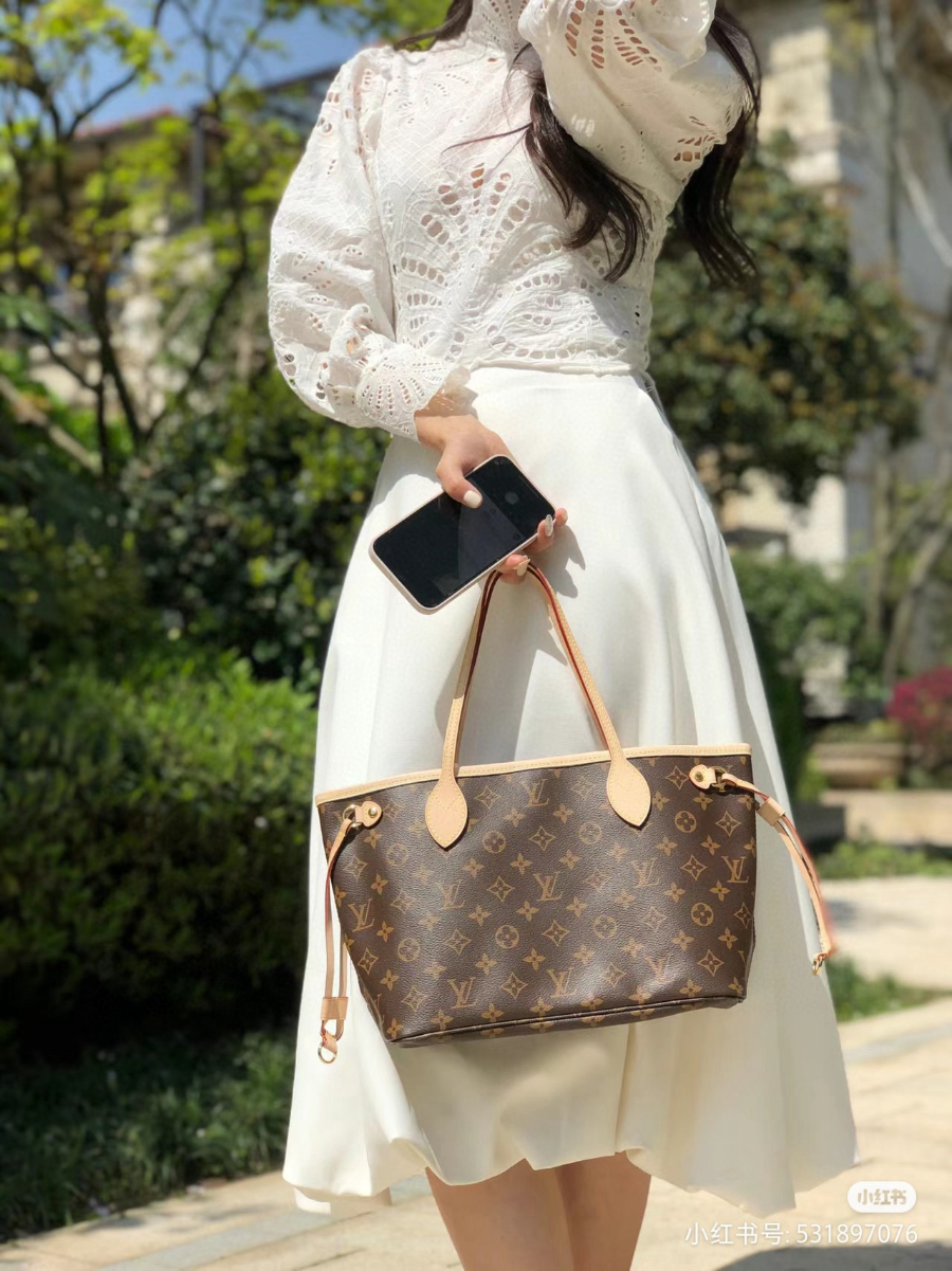 Louis Vuitton 루이비통 네버풀 PM 모노그램 캔버스 토트백 29cm M46979 4