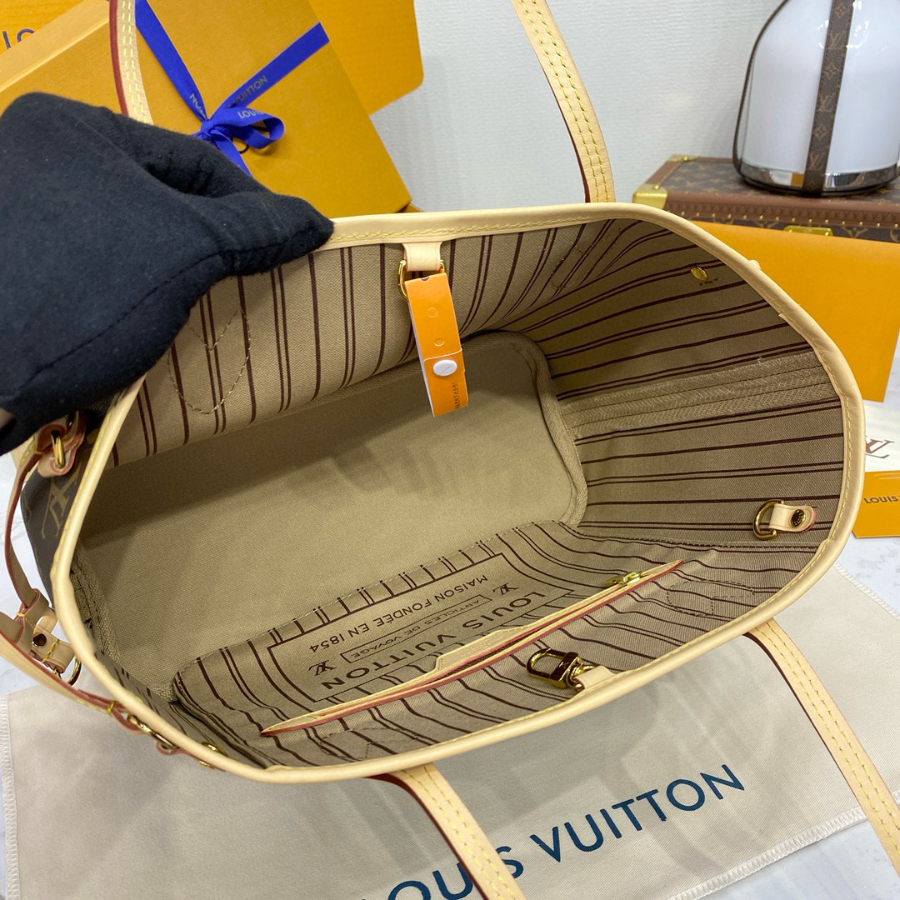 Louis Vuitton 루이비통 네버풀 PM 모노그램 캔버스 토트백 29cm M46979 24