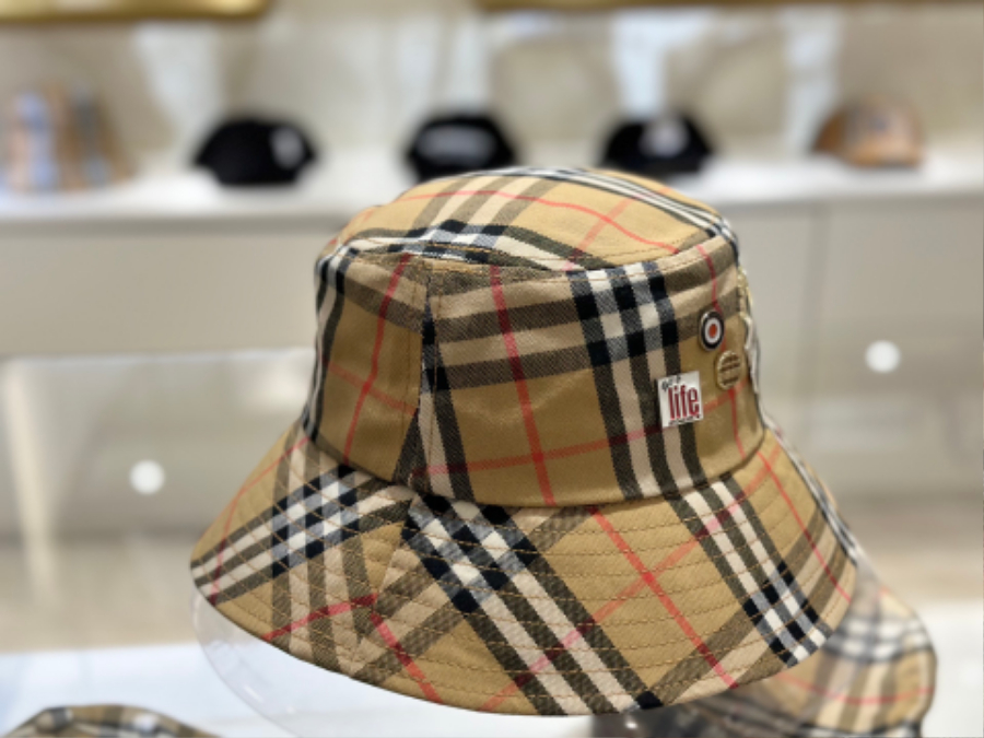 Burberry 버버리 클래식 로고 버킷햇 3