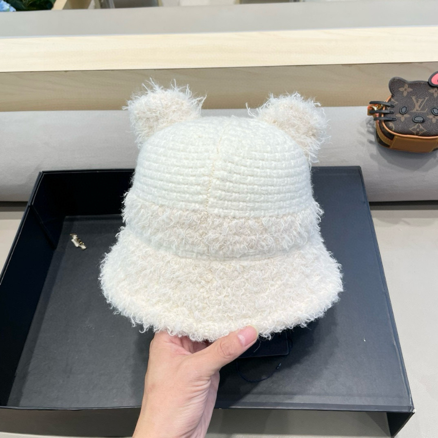 PRADA 프라다 귀여운 곰돌이 니트 버킷햇 - 겨울 신상 양털 퍼모자 3