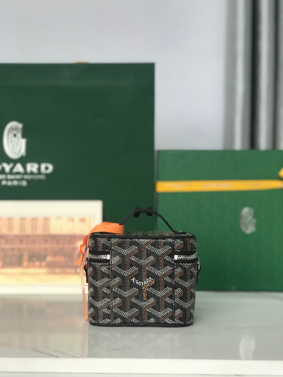 GOYARD 고야드 MUSE NANO 나노 뷰티백 4