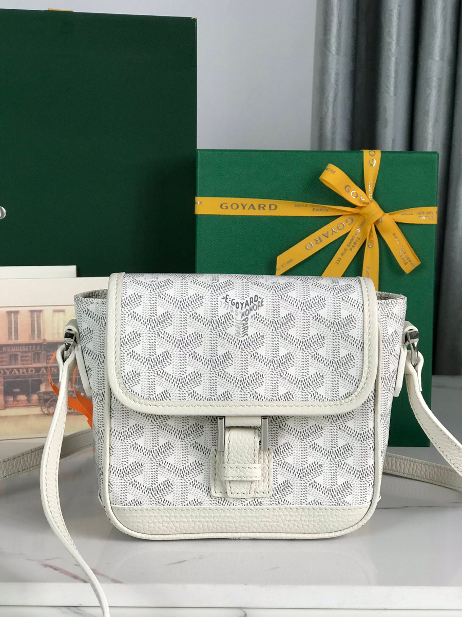 Goyard 고야드 Grand Bleu PM 크로스백 1