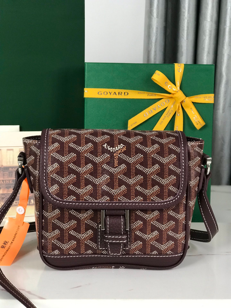 Goyard 고야드 Grand Bleu PM 크로스백 1