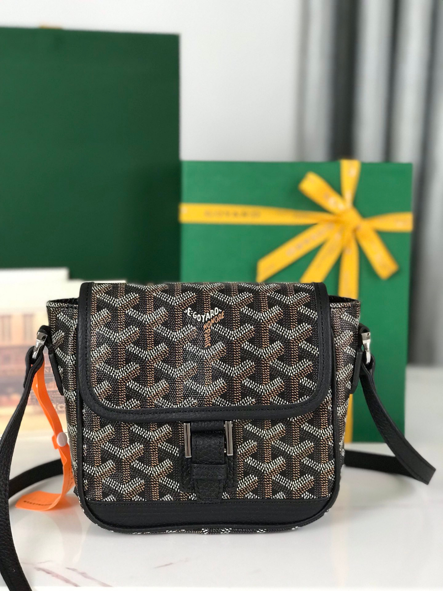 Goyard 고야드 Grand Bleu PM 크로스백 1