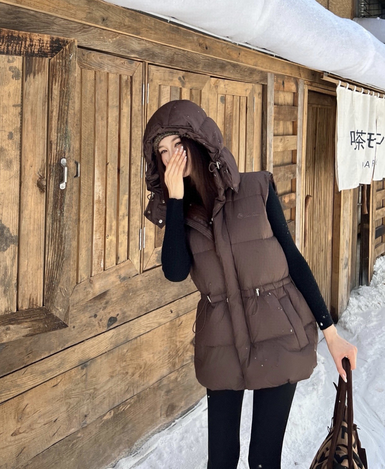 Loro Piana 로로피아나 여성 25FW 후드 다운 조끼 아우터 4