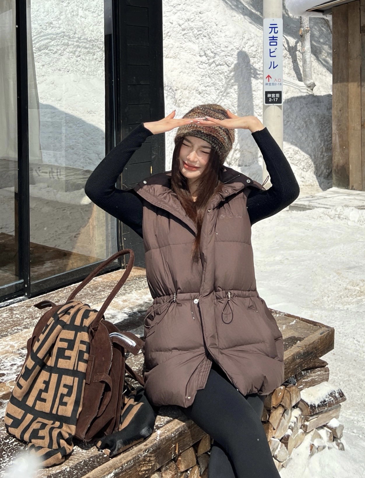 Loro Piana 로로피아나 여성 25FW 후드 다운 조끼 아우터 1