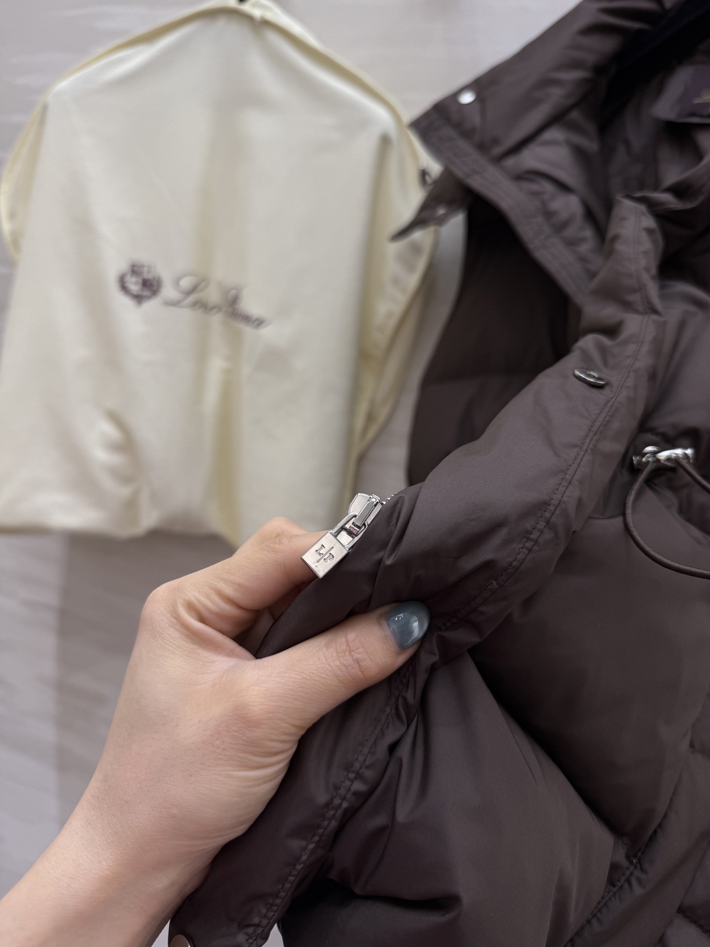 Loro Piana 로로피아나 여성 25FW 후드 다운 조끼 아우터 13