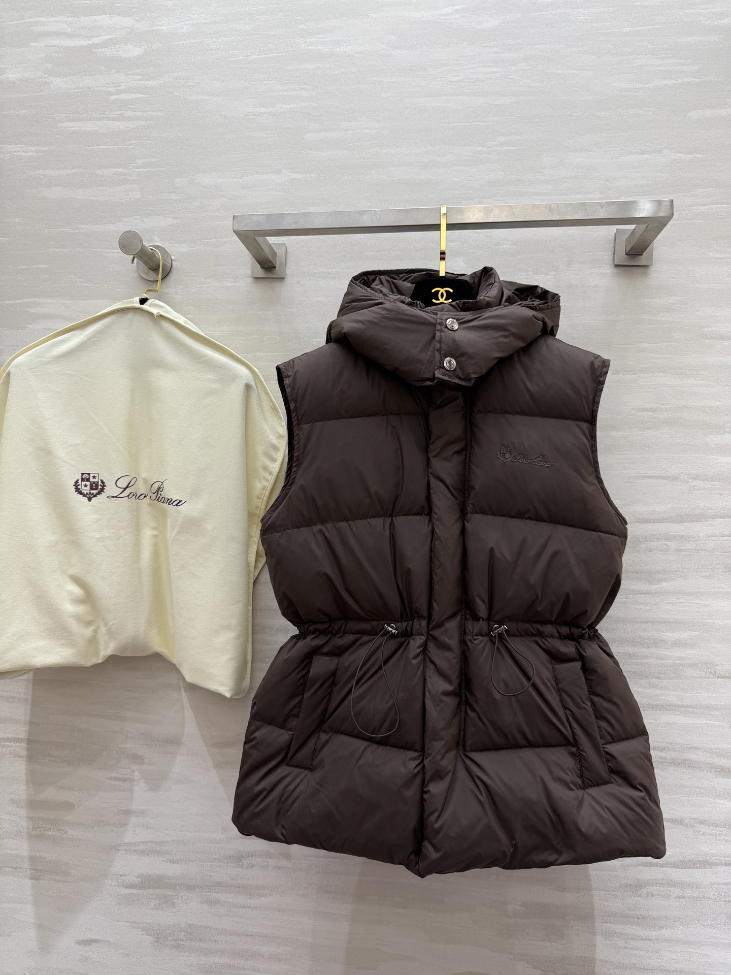 Loro Piana 로로피아나 여성 25FW 후드 다운 조끼 아우터 10