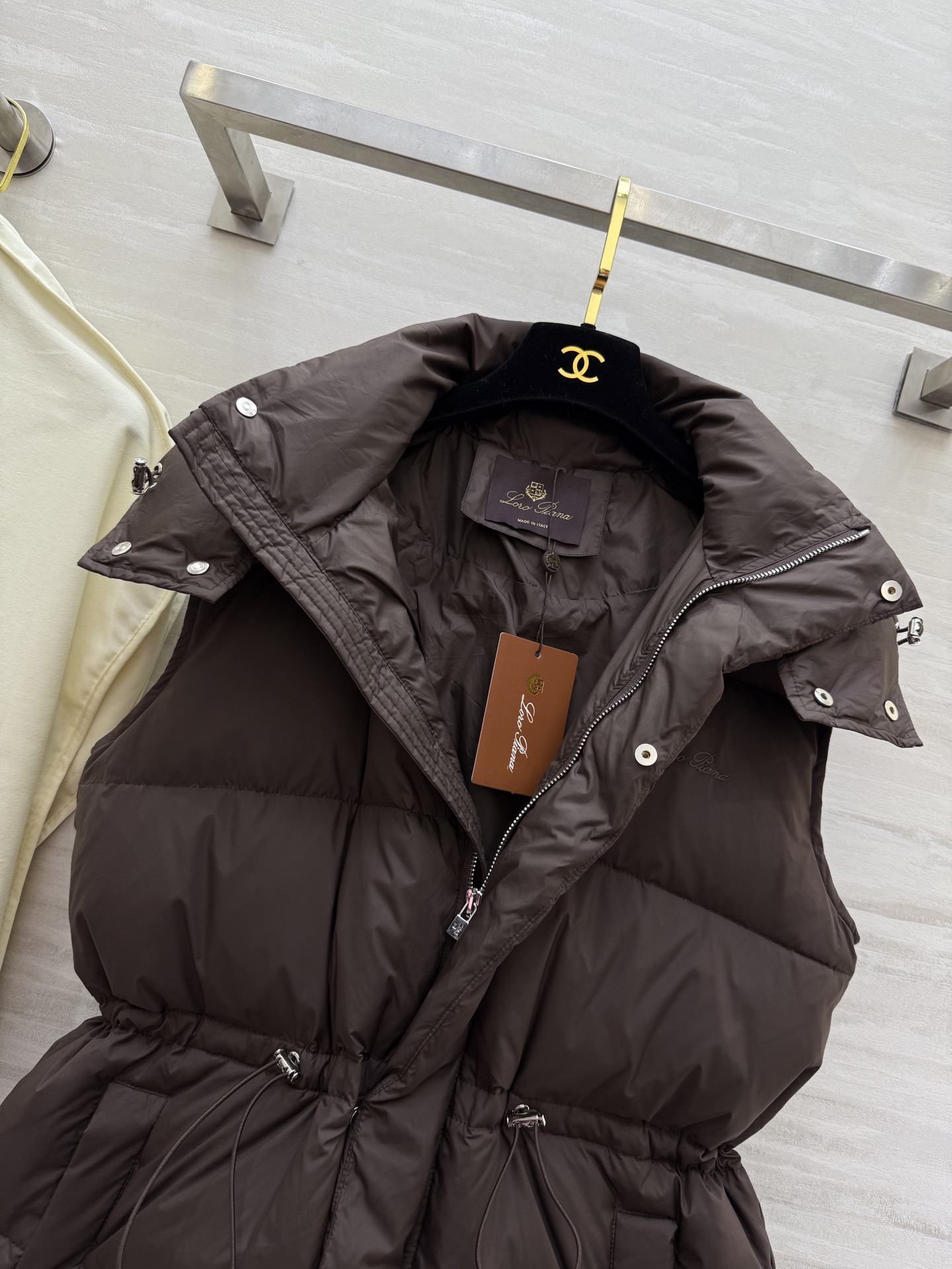 Loro Piana 로로피아나 여성 25FW 후드 다운 조끼 아우터 17