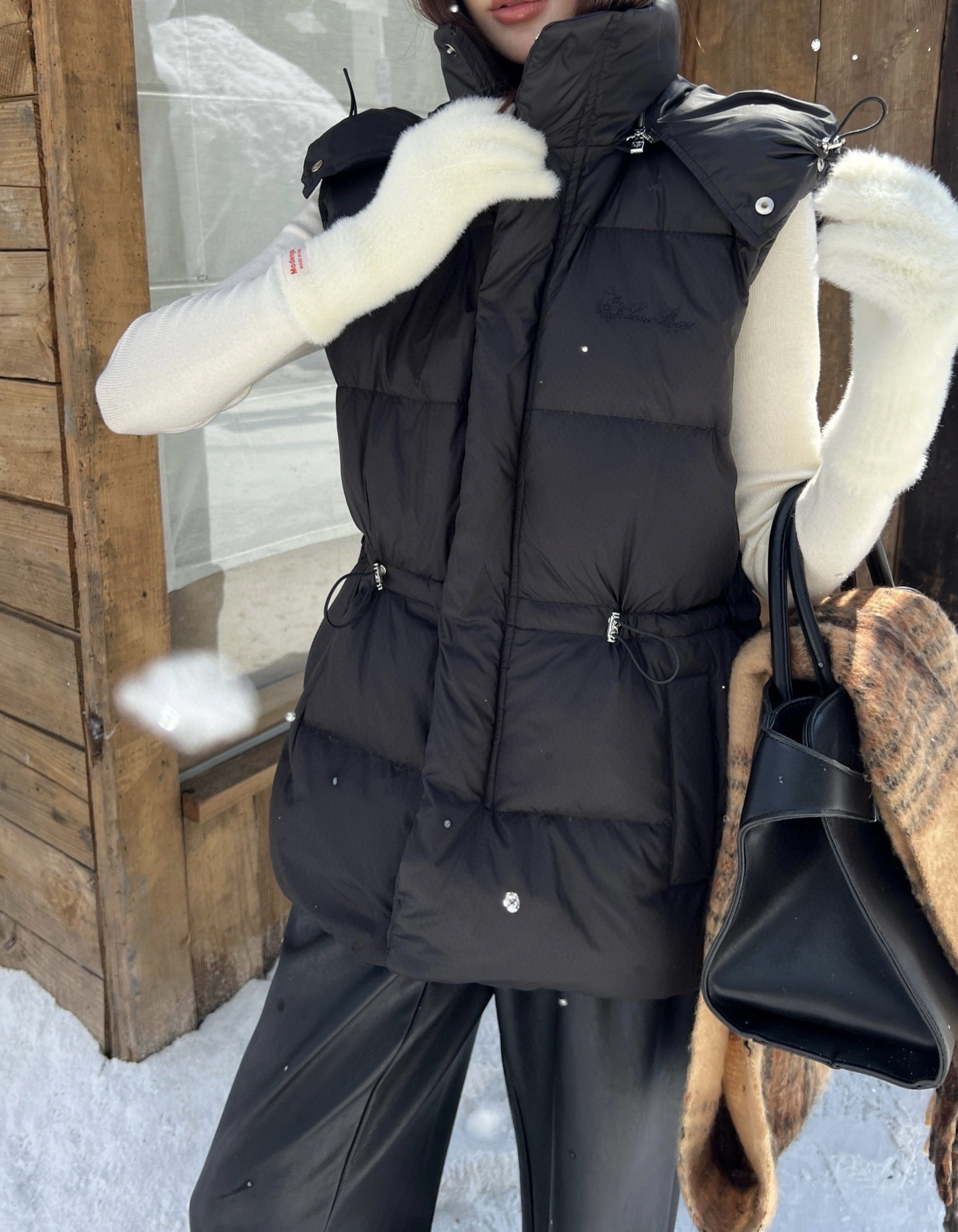 Loro Piana 로로피아나 여성 25FW 후드 다운 조끼 아우터 2