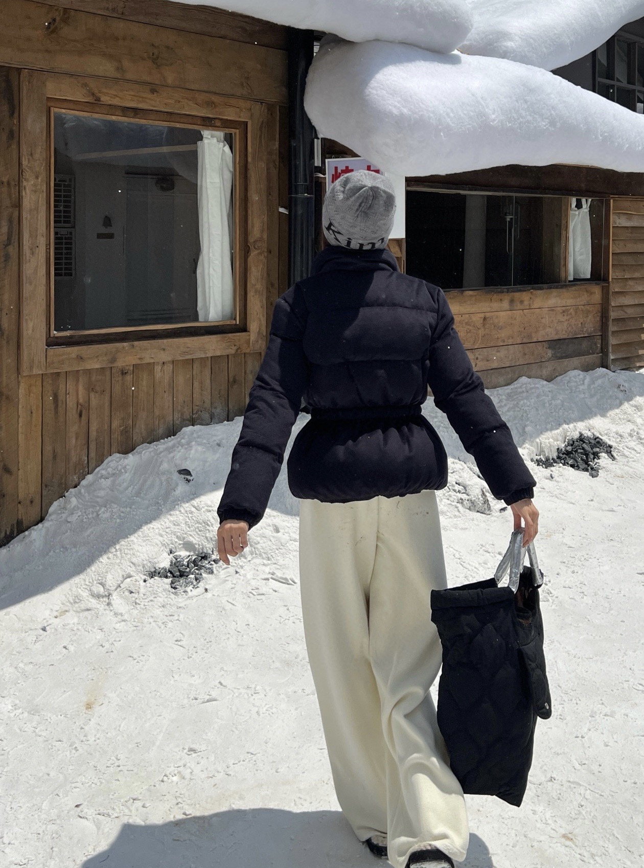 Brunello Cucinelli 브루넬로 쿠치넬리 2025 가을·겨울 여성 하이넥 허리 스트링 구스다운 점퍼 9