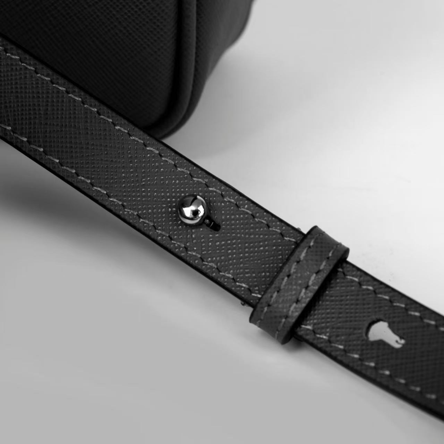  몽블랑 SS25 공용 사토리얼 크로스백 MB198127 9