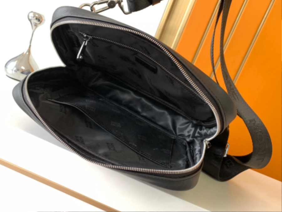 몽블랑  익스트림 3.0 미니 메신저 백   MB130252 7