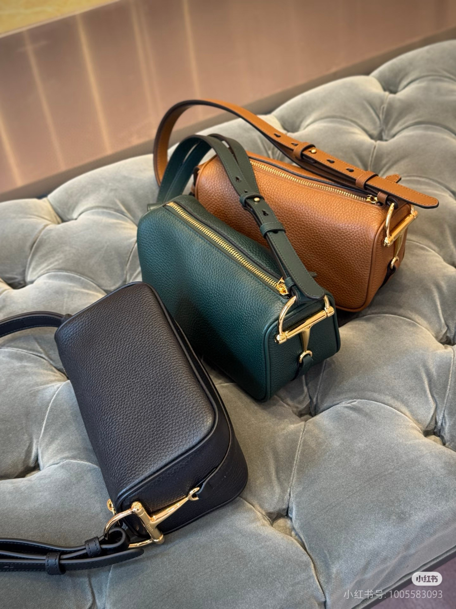 GUCCI 구찌 Half Horsebit 숄더백 19.5cm 5