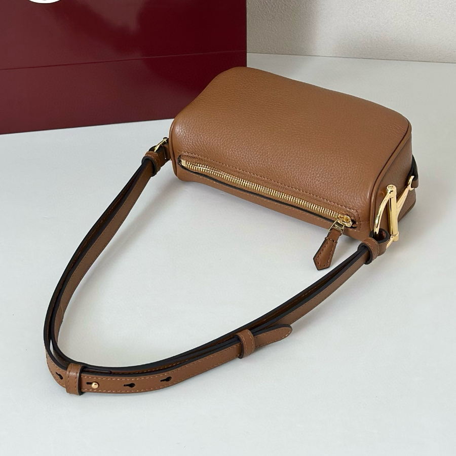 GUCCI 구찌 Half Horsebit 숄더백 19.5cm 15