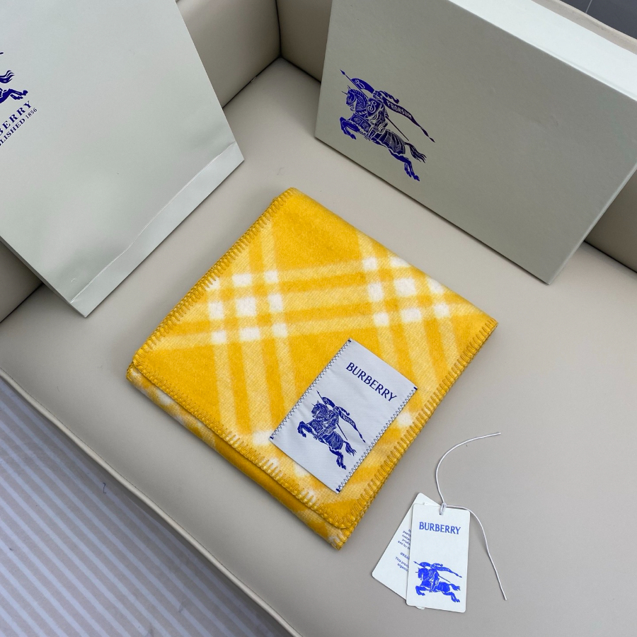 BURBERRY 버버리 클래식 체크 양모 머플러 옐로우 1