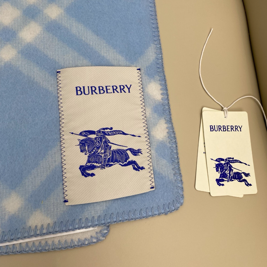 BURBERRY 버버리 클래식 체크 양모 머플러 스카이 5