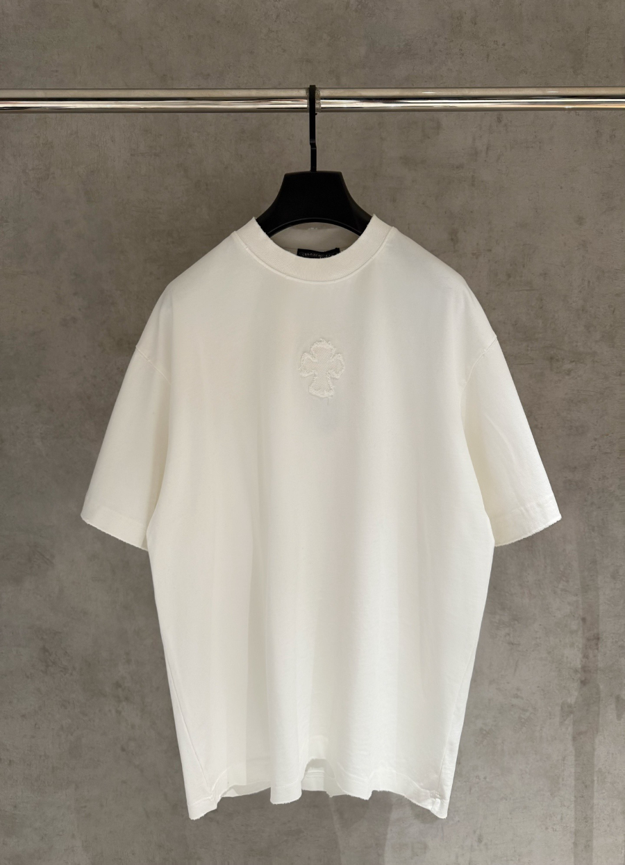 CHROME HEARTS 크롬하츠 SS2023 자수 디테일 반팔 티셔츠 1