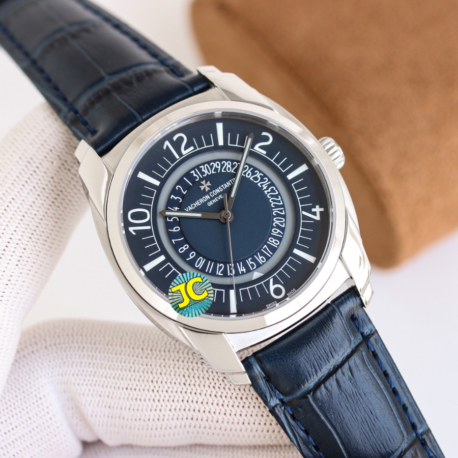 Vacheron Constantin Overseas 4500V 바쉐론 콘스탄틴 오버시즈 4500V 오토매틱 데이트 네이비다이얼 1