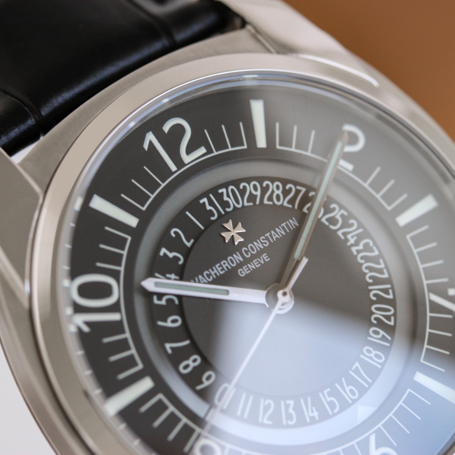 Vacheron Constantin Overseas 4500V 바쉐론 콘스탄틴 오버시즈 4500V 오토매틱 데이트 블랙다이얼 4