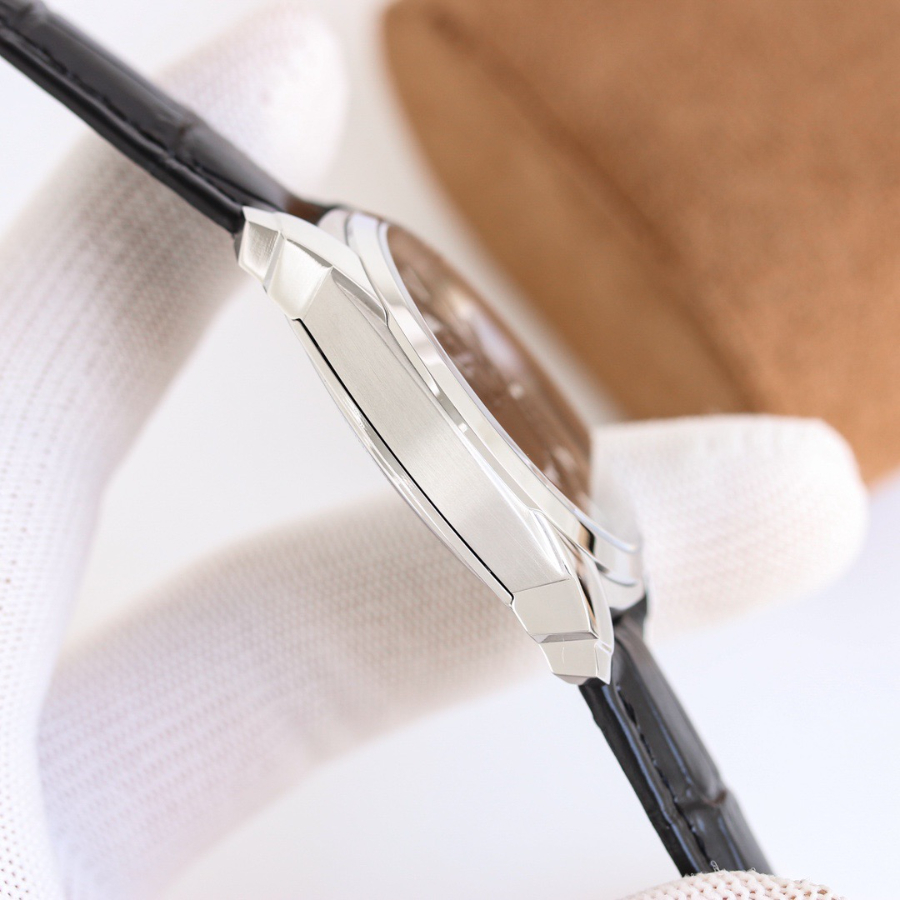 Vacheron Constantin Overseas 4500V 바쉐론 콘스탄틴 오버시즈 4500V 오토매틱 데이트 블랙다이얼 7