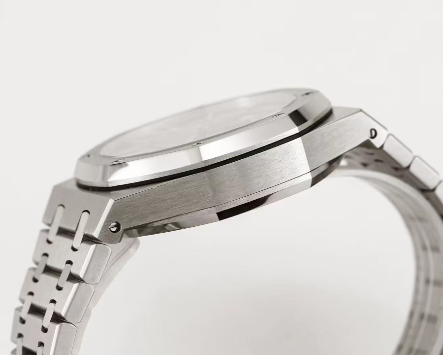 Audemars Piguet Royal Oak Ref.26730ST 오데마 피게 로얄 오크 오토매틱 플라잉 투르비용 41mm 그라데이션블루 9