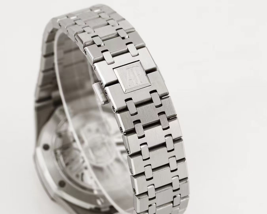 Audemars Piguet Royal Oak Ref.26730ST 오데마 피게 로얄 오크 오토매틱 플라잉 투르비용 41mm 네이비 11