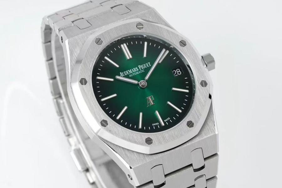 Audemars Piguet Royal Oak Extra-Thin 39mm Ref.15202 오데마 피게 로얄 오크 엑스트라 씬 39mm 에메랄드그린 3