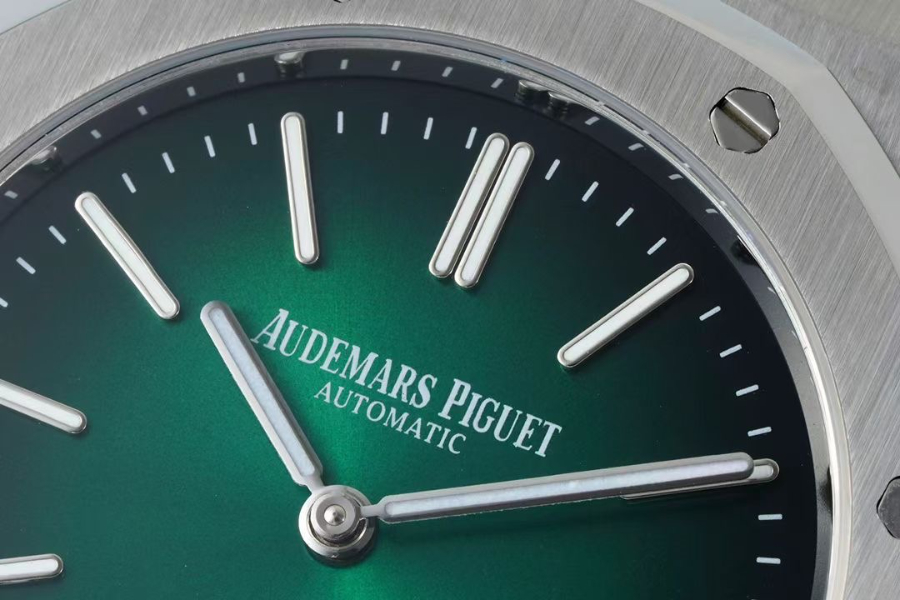 Audemars Piguet Royal Oak Extra-Thin 39mm Ref.15202 오데마 피게 로얄 오크 엑스트라 씬 39mm 에메랄드그린 5